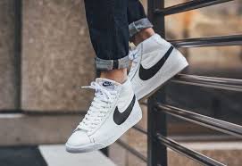 Nike Blazer Mid 77 Vintage Habanero Red Sail White Image Result For Nike Blazer Mid On Feet Black Nike Blazer Nike Blazers Outfit Sneakers Fashion