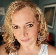 A Jubilant Life with Amanda Travis