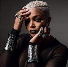 Lt → xhosa → simphiwe dana. Here Is All You Need To Know About Simphiwe Dana And Her Scandals