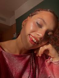 Victoria Dell (@victoriadell._) • Instagram photos and videos