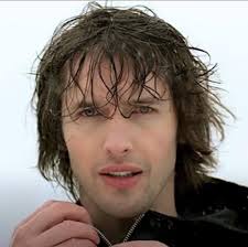 YOU'RE BEAUTIFUL, IT'S TRUE…🎶❄️ James Blunt se estará presentando por  primera vez en Monterrey en junio de 2025 por el aniversario #20 de su  álbum “Back To Bedlam”.