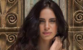 تراجعت الفنانة المصرية، آمال ماهر عن قرار اعتزال الفن، مرجعة قرارها السابق بالاعتزال إلى مرورها بظروف نفسية صعبة، على حد قولها. Ø§Ù„Ù…Ø·Ø±Ø¨Ø© Ø§Ù„Ù…ØµØ±ÙŠØ© Ø¢Ù…Ø§Ù„ Ù…Ø§Ù‡Ø± ØªØ´ÙƒÙˆ Ø¥Ù„Ù‰ Ø§Ù„Ù„Ù‡ ÙˆÙ…Ø­Ø¨ÙŠÙ‡Ø§ Ù…Ø§ Ø­Ù„ Ø¨Ù‡Ø§ Ø§Ù„Ù‚Ø¯Ø³ Ø§Ù„Ø¹Ø±Ø¨ÙŠ