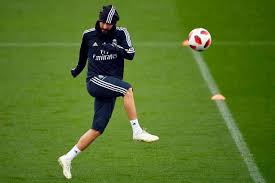 Topshot Real Madrid S French Forward Karim Benzema Attends A Real Madrid Training Real Madrid Madrid