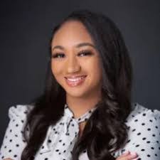 Leandra Gardner's Instagram, Twitter & Facebook