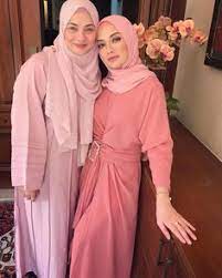 Crew required for sv iseulta , capable and fit enough to fill positions on foredeck, mast and cockpit, up to 3 positions for the raja. Neelofa Icin 110 Fikir Giyim Basortusu Modasi Casual Hijab Outfit