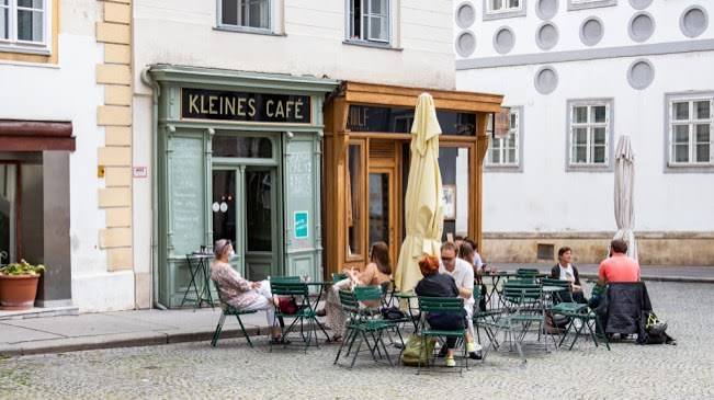 Walking in Céline & Jesse's Vienna: 'Before Sunrise' 30 Years On - Filmotomy