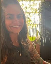 Sandra Cambra's Instagram, Twitter & Facebook