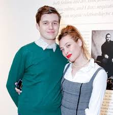 Robinson is a name that's been used primarily by parents who are considering baby names for boys. Nick Robinson With Girlfriend Samantha Urbani Celebrities Infoseemedia