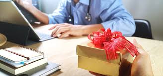 If you're on the search for a going away gift, check out this article to find great gift ideas. 4 Great Going Away Gifts For Coworkers Thejobnetwork