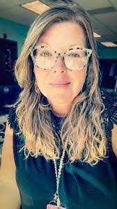 Andrea Whisman's Instagram, Twitter & Facebook