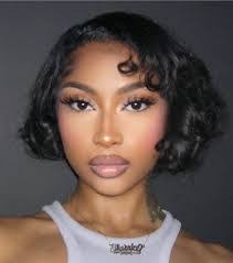 Shakira Simpson's Instagram, Twitter & Facebook