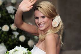 Sie suchen nach den perfekten frisuren für runde gesichter? Brautfrisur Echte Profi Tipps Fur Die Perfekte Frisur Zur Hochzeit Gala De