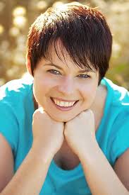 Love Me Do: Boston, Claire: 9781925696899: Amazon.com: Books