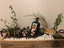 Hier finden sie die 8 besten geschenkideen für gärtner. Jagermeister Krautergarten Jagermeister Geschenke Gutschein Basteln Garten Jagermeister