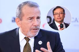 Elmer Schialer tras declaraciones de Gustavo Petro: "Hay que tener calma,  la historia y las evidencias asisten a la razón del Perú"