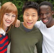 nelle grandi democrazie occidentali i modelli assimilazionista e  multiculturalista sono in crisi. Il Trentino ha scelto la strad