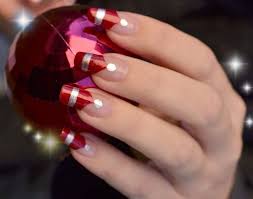 With all the different nail designs you'll need quite a few different nail polish colors so to stop your room getting cluttered check out this awesome nail polish organizer. 22 Christmas Nail Art Designs World Inside Pictures