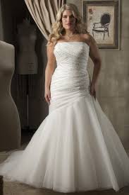 Cheap Price Of Beautiful Trumpet Mermaid Strapless Chapel Train Tulle Fabric Plus Size Flapper Wedding Dresses Trendy Wedding Dresses Wedding Dresses Strapless