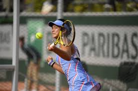 But standing in the way of the filipino tennis star in the first round is a briton whom she has a lot in common. Alex Eala Bows Out Of French Open Juniors Semifinal Manila Bulletin
