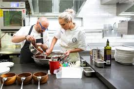 Masterchef şampiyonu dün gece yayınlanan final bölümünde belli oldu. Uq Student Among Masterchef Final Five Faculty Of Health And Behavioural Sciences University Of Queensland