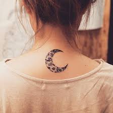 115 Einzigartige Mond Tattoo Designs Mit Bedeutung 2018 Neu Tatto Designs 2018 Neck Tattoo Tattoos Back Of Neck Tattoo