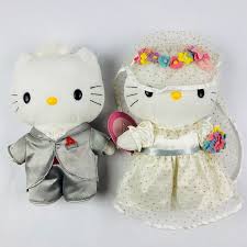 This painting was done as a gift for the wedding of two of my favorite people in the world, mandy and jason. Hello Kitty And Dear Daniel Mcdonald S Collectible Wedding Set Shopee Malaysia