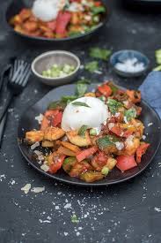 Gemusepfanne Mit Burrata Ein Hoch Auf Die Sommerkuche Knusperstubchen Rezept Gemusegerichte Kochrezepte Sommerkuchen