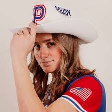 Jada Ellison's Instagram, Twitter & Facebook