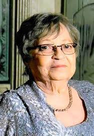 Melissa Jaycox's Instagram, Twitter & Facebook