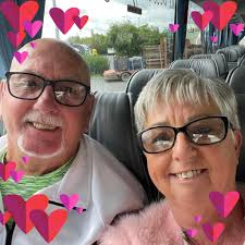 Looking for caravan 23th June till 27th plz for 2 adult 2 kids