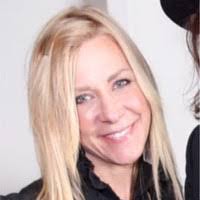 Debra Dawson's Instagram, Twitter & Facebook