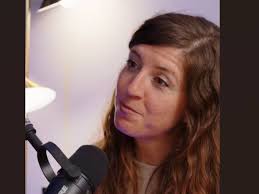 Marta León, experta en microbiota: "Por lo general, las personas fumadoras  tienen peor salud de la piel"