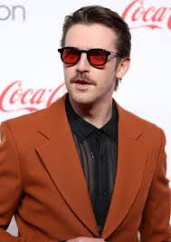 Dan Basil's Instagram, Twitter & Facebook