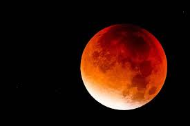 Sie sagen, wann der zug nach münchen fährt? Heute Abend Verschwindet Der Mond Und Er Lasst Sich Dabei Beobachten Panorama Badische Zeitung