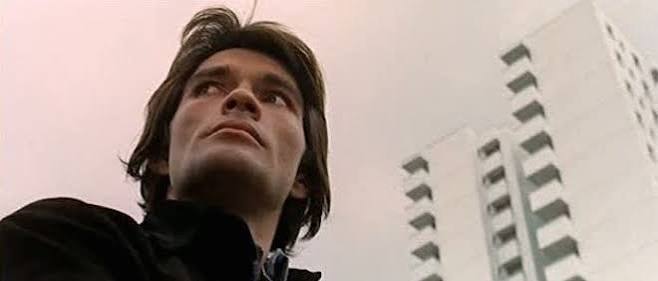THE VIOLENT PROFESSIONALS | Offscreen