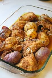 Dapatkan resepi penuh ayam goreng berempah serai di sini. Ayam Panggang Berempah Azie Kitchen