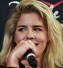 Emily Bett Rickards