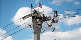 Im piemont ist eine seilbahnkabine herabgesürzt und mindestens fünf menschen sind getötet worden. Kolner Seilbahn Ungluck Polizei Und Staatsanwaltschaft Ermitteln Gegen Mitarbeiter Kolnische Rundschau