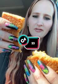 Discover the Deliciousness of Ooey Gooey Butter Cakes