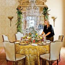 When setting a table, it's important to avoid going overboard. Big Easy Style Thanksgiving Table Place Settings Thanksgiving Stylish Dining Room Thanksgiving Table Settings