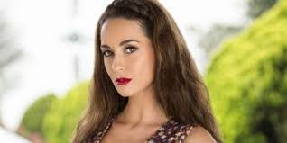 Danielle Stefani's Instagram, Twitter & Facebook