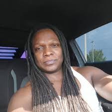 Bruce Moise's Instagram, Twitter & Facebook