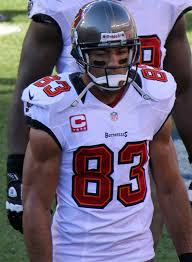 Vincent luis's weight is 143 lbs. Vincent Jackson Wikipedia