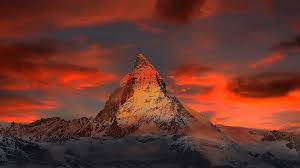 Le contraste entre l'air froid du dehors, et la chaleur de l'intérieur de vos narines, provoque la condensation de l'humidité présente dans pourquoi plus on monte en altitude, plus il fait froid alors que la chaleur monte ? Comment Expliquer Le Froid En Haute Montagne