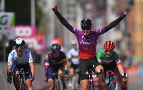 Demi vollering (sd worx) outkicked a select group to win la course by le tour de france. Demi Vollering Aiming High After Whirlwind Start To Professional Career Velonews Com