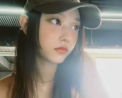 god spent hours in her big eyes i just know