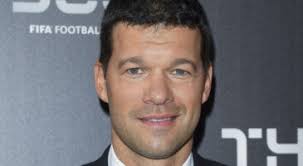 Mort de David Poisson: Sa mère, en larmes, lui rend hommage