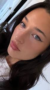 Maeve (@maevesteele) • Instagram photos and videos