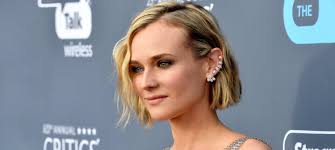 Actors diane kruger and norman reedus weathered the pandemic in a los angeles castle purchased weeks before nationwide lockdowns began. Diane Kruger Glanzt In Messika Schmuck