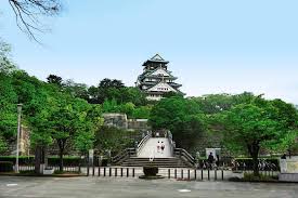 Osaka castle (大阪城, ōsakajō) is one of japan's most famous landmarks and has a 50 meter high osaka castle is one of the city's most iconic sites and draws numerous visitors to its spacious park. Osaka Castle Guide Kansai Chan